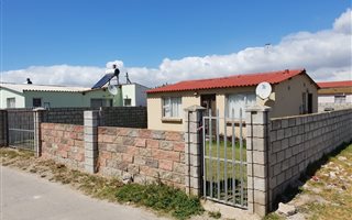 2 Bedroom House in Kwazakhele