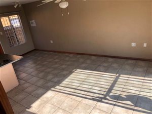 2 Bed Townhouse in Strubens Valley