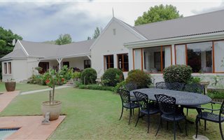 5 Bedroom House in Belvidere