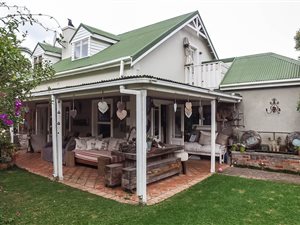 3 Bed House in River Club