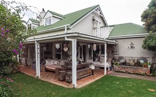 3 Bedroom House in River Club