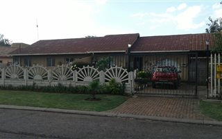 3 Bedroom House in Eastvale