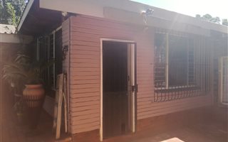 1 Bedroom Flat in Meyerspark