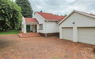 4 Bedroom House in Glenvista