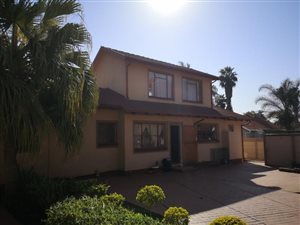 3 Bed House in Eldorette