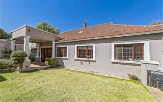 4 Bedroom House in Houghton Estate