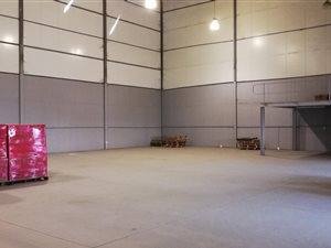 865 m² Industrial space in Shakas Head