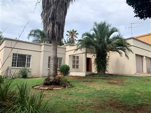 3 Bed House in Highveld