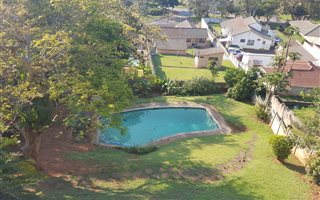 6 Bedroom House in Manor Gardens