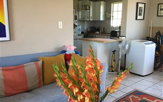2 Bedroom Apartment in Rietvalleirand