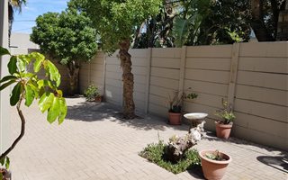 1 Bedroom Apartment in Bloubergstrand
