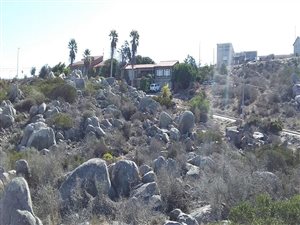839 m² Land available in White City