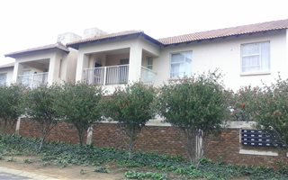 2 Bedroom Apartment in Rensburg