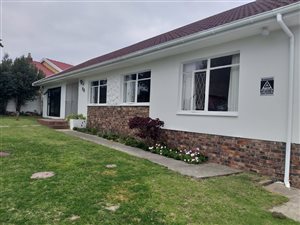 3 Bed House in Amalinda