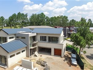 4 Bedroom House in Eye of Africa