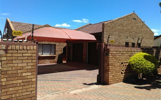 3 Bedroom House in Lebowakgomo