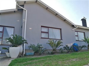 3 Bed House in Rowallan Park and surrounds