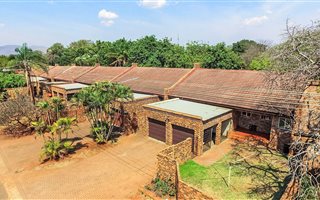 1161 m² Commercial space in Malelane