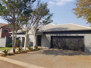 4 Bed House in Midlands Estate