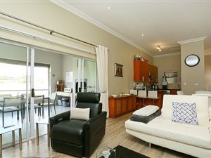 2 Bed Apartment in Eagle Canyon Golf Estate