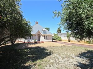 3 Bed House in Bergvliet