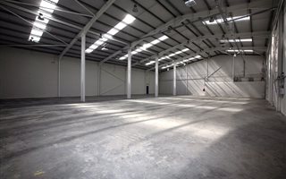 Industrial space in Alton