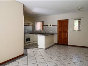 1 Bed Apartment in Die Hoewes
