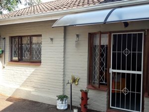 1 Bed House in Hillcrest Central