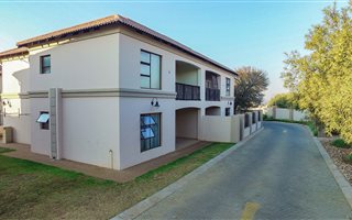 2 Bedroom Townhouse in Melodie
