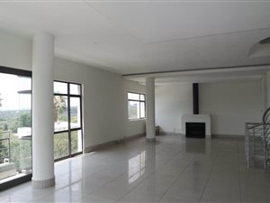 3 Bed Apartment in Craighall