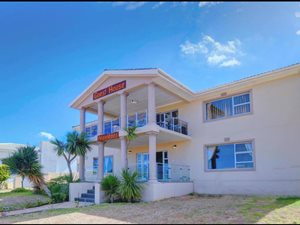 8 Bed House in Hartenbos Heuwels