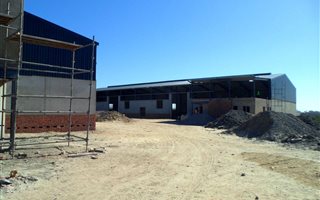 2527 m² Industrial space in Durbanville Hills