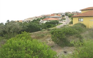 667 m² Land available in Mossel Bay Golf Estate