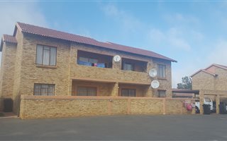 2 Bedroom Apartment in Randfontein