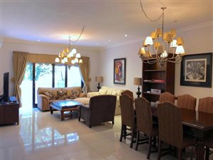 2 Bed Apartment in Oaklands