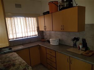 2 Bed Flat in Vanderbijlpark CE2