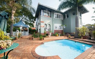 7 Bedroom House in Glenwood