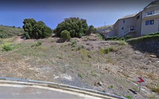 1746 m² Land available in Loevenstein