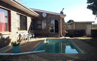 4 Bedroom House in Despatch