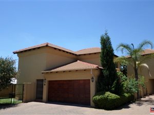 3 Bed House in Amberfield Crest