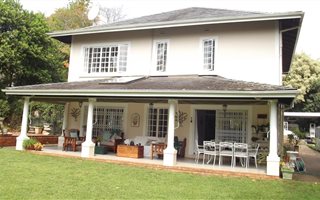 4 Bedroom Duplex in Kloof