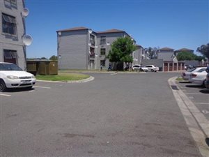 2 Bed Apartment in Sanlamhof