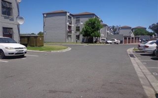 2 Bedroom Apartment in Sanlamhof