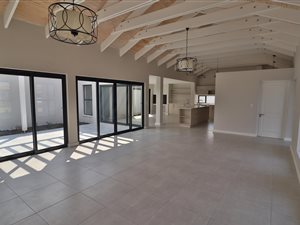 3 Bed House in Langebaan Country Estate