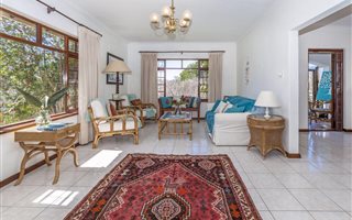 2 Bedroom House in Montclair