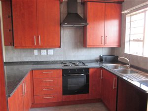 2 Bed Townhouse in Brenthurst