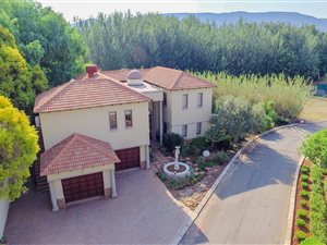 4 Bed House in Westlake Estate