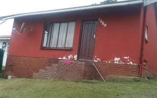 2 Bedroom House in Gamalakhe A