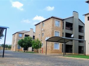 3 Bed Apartment in Wilgeheuwel