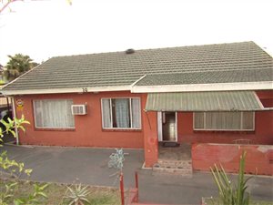 4 Bed House in Sea View